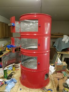 Ugly Drum Smoker (UDS) – a homemade barbecue smoker with a unique and functional design